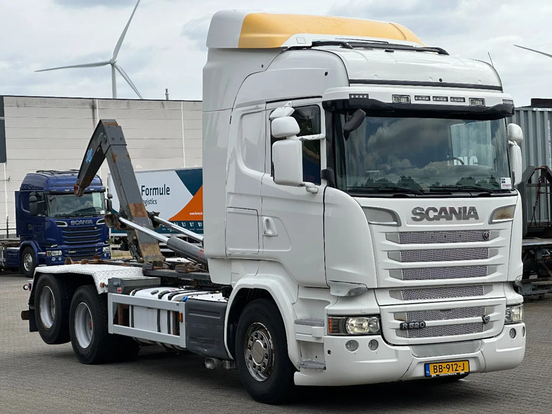 Scania R520 V8 6x2 Haakarm 20T Retarder Euro 6 - Камион со кука за подигање: слика 2 Scania R520 V8 6x2 Haakarm 20T Retarder Euro 6 - Камион со кука за подигање: слика 2