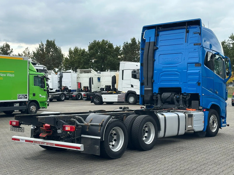 Volvo FH 16.750 6x4 Globe XL Chassis Retarder 3.90 Wb Full Air - Камион со кабинска шасија: слика 3 Volvo FH 16.750 6x4 Globe XL Chassis Retarder 3.90 Wb Full Air - Камион со кабинска шасија: слика 3