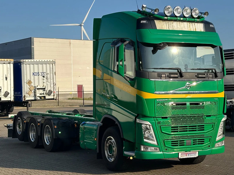 Volvo FH 540 Globe XL 8x4*4 Chassis Retarder *447 Tkm* - Камион со кабинска шасија: слика 3 Volvo FH 540 Globe XL 8x4*4 Chassis Retarder *447 Tkm* - Камион со кабинска шасија: слика 3