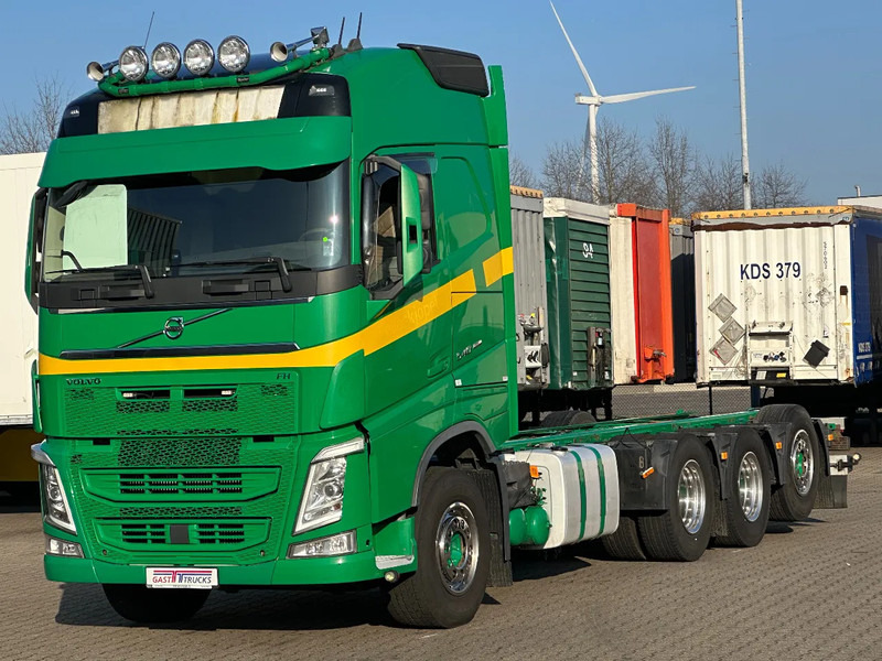 Volvo FH 540 Globe XL 8x4*4 Chassis Retarder *447 Tkm* - Камион со кабинска шасија: слика 2 Volvo FH 540 Globe XL 8x4*4 Chassis Retarder *447 Tkm* - Камион со кабинска шасија: слика 2