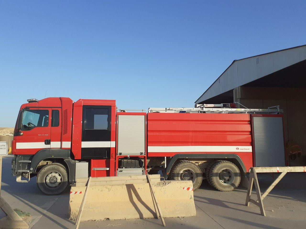 Rosenbauer Man Mustang TLF 11000 6x4 - Противпожарен камион: слика 2 Rosenbauer Man Mustang TLF 11000 6x4 - Противпожарен камион: слика 2