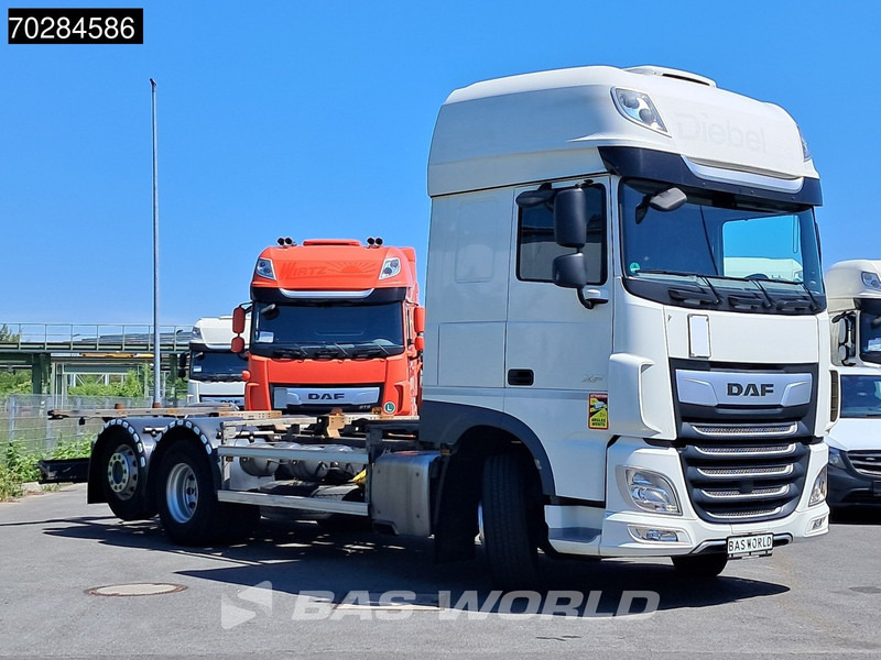 DAF XF 450 6X2 SSC Retarder 2x Tanks Liftachse Standklima LED ACC - Транспортер на контејнер/ Камион со променливо тело: слика 3 DAF XF 450 6X2 SSC Retarder 2x Tanks Liftachse Standklima LED ACC - Транспортер на контејнер/ Камион со променливо тело: слика 3