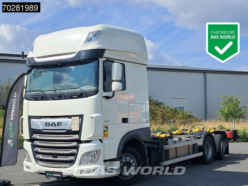 DAF XF 480 6X2 SSC BDF Retarder 2xTanks Lift+Lenkachse ACC Euro 6 - Транспортер на контејнер/ Камион со променливо тело: слика 1 DAF XF 480 6X2 SSC BDF Retarder 2xTanks Lift+Lenkachse ACC Euro 6 - Транспортер на контејнер/ Камион со променливо тело: слика 1