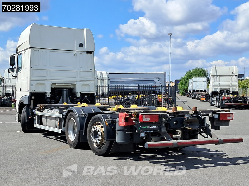 DAF XF 480 6X2 SSC Retarder 2xTanks Lift-Lenkachse ACC Euro 6 - Транспортер на контејнер/ Камион со променливо тело: слика 2 DAF XF 480 6X2 SSC Retarder 2xTanks Lift-Lenkachse ACC Euro 6 - Транспортер на контејнер/ Камион со променливо тело: слика 2