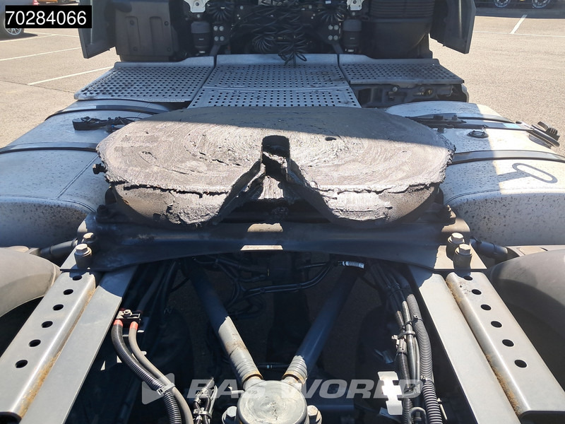 Камион влекач DAF XF 480 4X2 SSC Retarder 2x Tanks Standklima ACC LED: слика 15