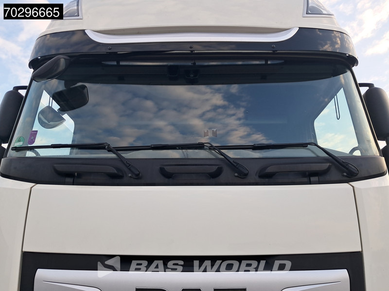 Камион влекач DAF XF 480 4X2 SSC Retarder 2xTanks ACC LED Standklima Euro 6: слика 15