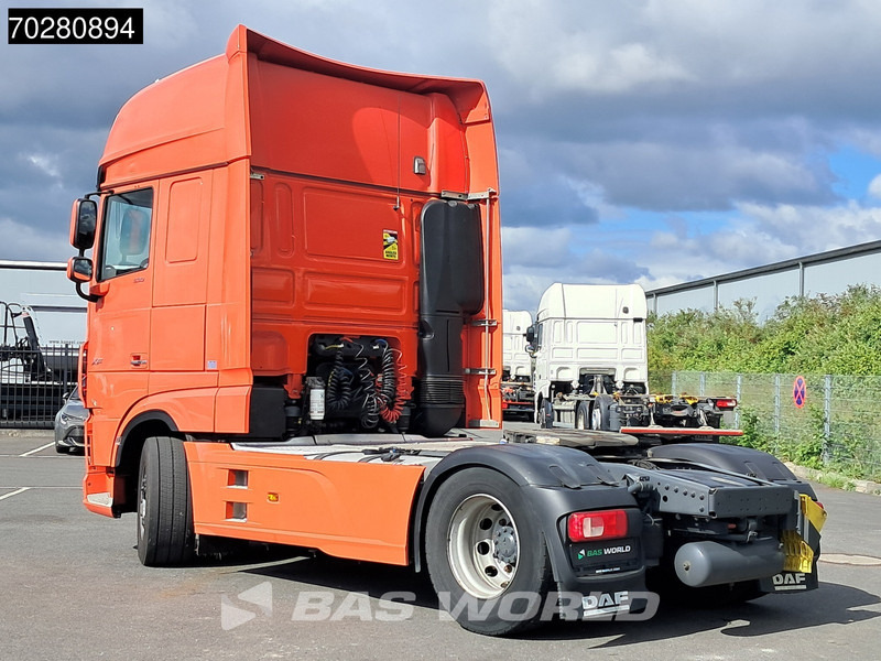 DAF XF 530 4X2 SSC Retarder 2x Tanks Standklima Navi ACC LED - Камион влекач: слика 2 DAF XF 530 4X2 SSC Retarder 2x Tanks Standklima Navi ACC LED - Камион влекач: слика 2