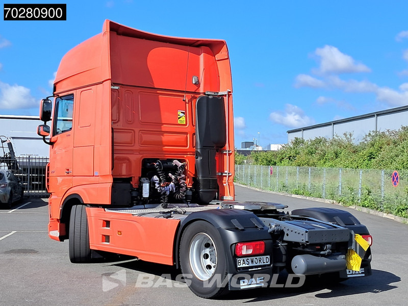DAF XF 530 4X2 SSC Retarder 2x Tanks Standklima Navi ACC LED - Камион влекач: слика 2 DAF XF 530 4X2 SSC Retarder 2x Tanks Standklima Navi ACC LED - Камион влекач: слика 2