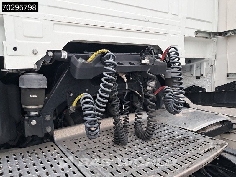 DAF XG 480 4X2 Retarder 2xTanks ACC LED Euro 6 - Камион влекач: слика 5 DAF XG 480 4X2 Retarder 2xTanks ACC LED Euro 6 - Камион влекач: слика 5