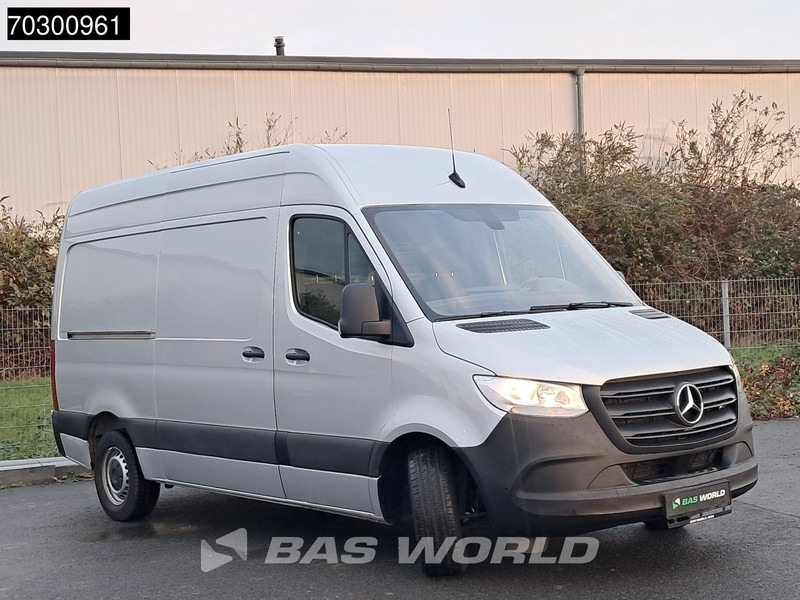 Mercedes-Benz Sprinter 315 CDI Automatik L2H2 150PS Klima Kamera Parkensensoren MBUX CarPlay Euro6 L2 A/C - Мало комбе: слика 2 Mercedes-Benz Sprinter 315 CDI Automatik L2H2 150PS Klima Kamera Parkensensoren MBUX CarPlay Euro6 L2 A/C - Мало комбе: слика 2
