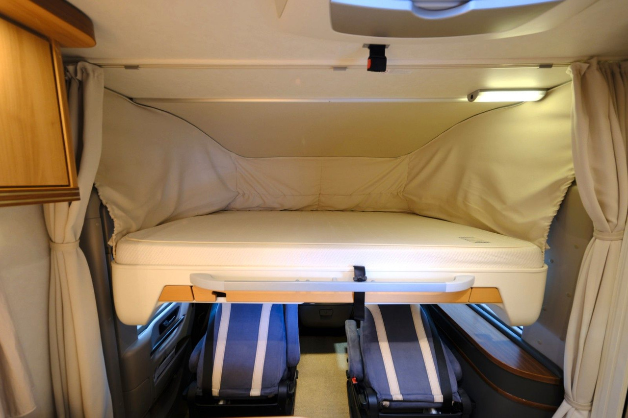 Интегриран кампер HYMER / ERIBA / HYMERCAR B 504 CL / Hubbett / Festbett / Garage: слика 19