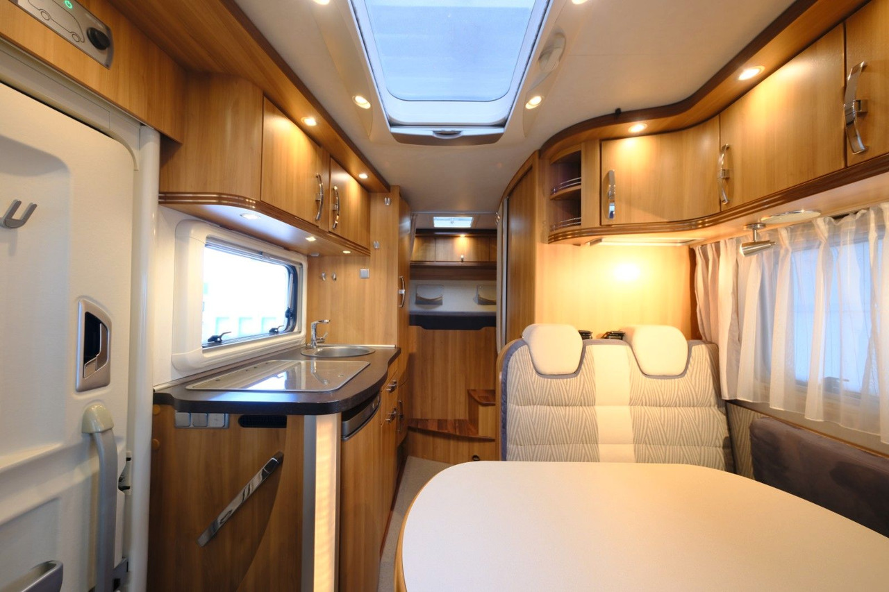 Интегриран кампер HYMER / ERIBA / HYMERCAR B 504 CL / Hubbett / Festbett / Garage: слика 15