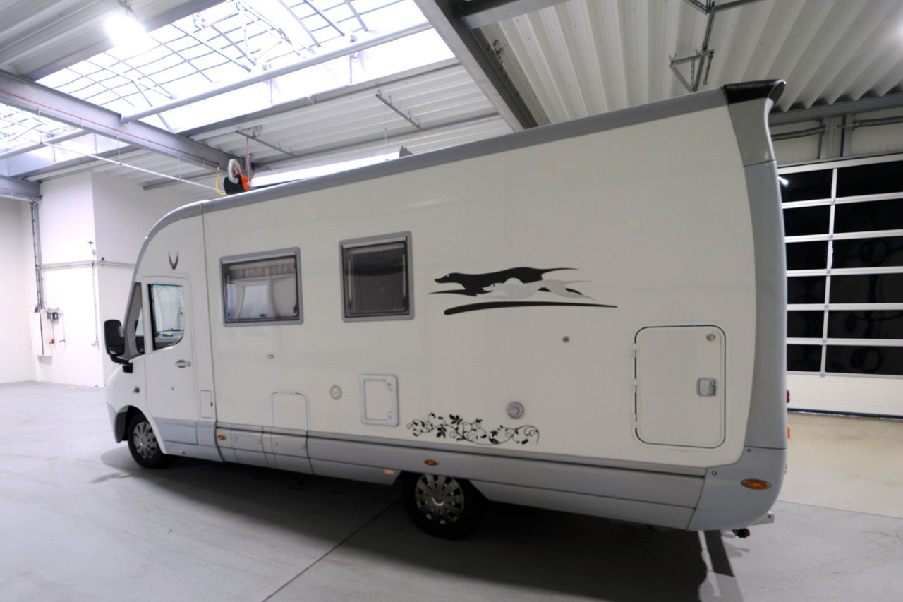 Laika Rexosline 650/Festbett+Hubbett/Klima/Markise - Интегриран кампер: слика 4 Laika Rexosline 650/Festbett+Hubbett/Klima/Markise - Интегриран кампер: слика 4