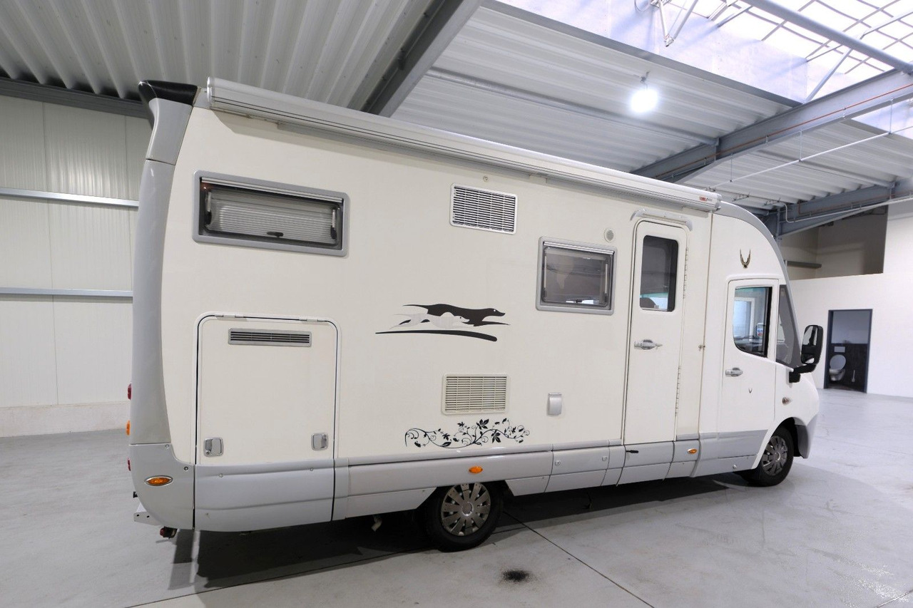 Laika Rexosline 650/Festbett+Hubbett/Klima/Markise - Интегриран кампер: слика 4 Laika Rexosline 650/Festbett+Hubbett/Klima/Markise - Интегриран кампер: слика 4