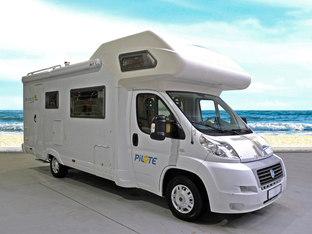 Pilote Aventura A 710/Etagenbetten/Klima/Markise/Finanz - Алковен кампер: слика 1 Pilote Aventura A 710/Etagenbetten/Klima/Markise/Finanz - Алковен кампер: слика 1