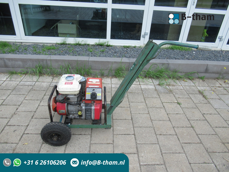 Honda Aggregaat 750 Generator 750W / 220V - Генераторска поставка: слика 1 Honda Aggregaat 750 Generator 750W / 220V - Генераторска поставка: слика 1