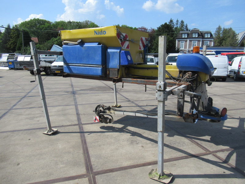 NIDO STRATOS B11K-24 PCXN350 1,1M3 + 500L Rotopower Salzstreuer Salt Spreader Zoutstrooier - Распрскувач на песок/ Сол: слика 4 NIDO STRATOS B11K-24 PCXN350 1,1M3 + 500L Rotopower Salzstreuer Salt Spreader Zoutstrooier - Распрскувач на песок/ Сол: слика 4