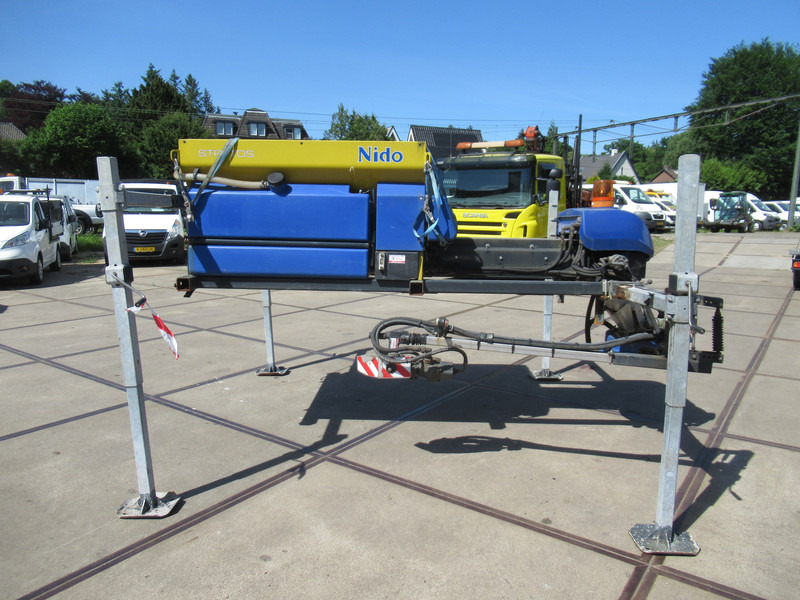 NIDO Stratos B08L-24 PCLN-350 Roto-power 0,8m3 + 350L Salzstreuer Saltspreader - Распрскувач на песок/ Сол: слика 3 NIDO Stratos B08L-24 PCLN-350 Roto-power 0,8m3 + 350L Salzstreuer Saltspreader - Распрскувач на песок/ Сол: слика 3