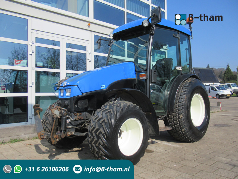 New Holland TCE 55 4WD Zuidberg Front Hef + PTO - Трактор: слика 1 New Holland TCE 55 4WD Zuidberg Front Hef + PTO - Трактор: слика 1