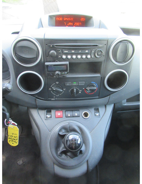 Комбе фургон Peugeot Partner 120 1.6 HDI L1 XT AIRCO - KLIMA Schuifdeur: слика 9