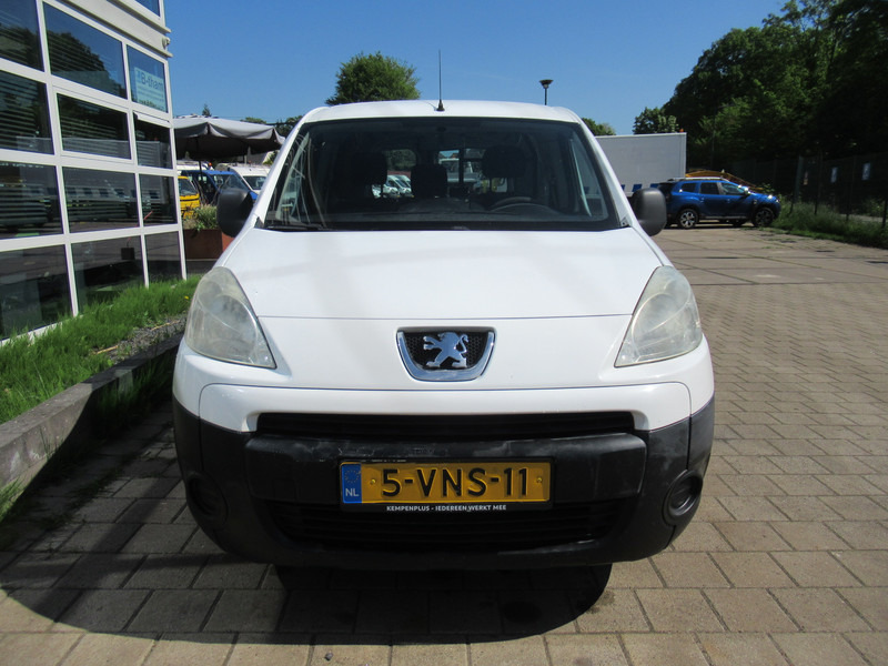 Peugeot Partner 122 1.6 HDI L1XT Pro+ AIRCO 3-Zitpl./Seats - Мало комбе: слика 4 Peugeot Partner 122 1.6 HDI L1XT Pro+ AIRCO 3-Zitpl./Seats - Мало комбе: слика 4