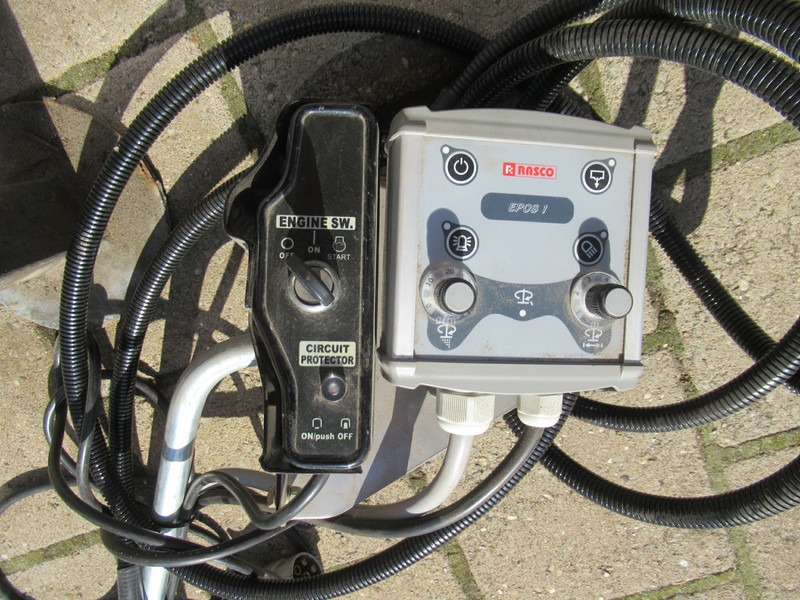 Распрскувач на песок/ Сол RASCO JUNIOR 1.0M + HONDA Motor - Engine Salt Salz ROTACIJSKI POSIPAC: слика 6 Распрскувач на песок/ Сол RASCO JUNIOR 1.0M + HONDA Motor - Engine Salt Salz ROTACIJSKI POSIPAC: слика 6