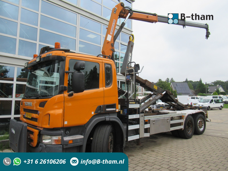 Scania P 320 B 6x2*4 + HMF 835 + HYVA Haakarm - Камион со кука за подигање, Камион со кран: слика 1 Scania P 320 B 6x2*4 + HMF 835 + HYVA Haakarm - Камион со кука за подигање, Камион со кран: слика 1
