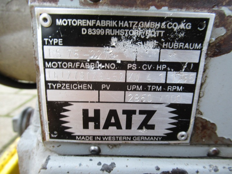 Wacker - Hatz DPS Trilplaat ES 75-2275, 4,1KW - Вибрациска плоча: слика 4 Wacker - Hatz DPS Trilplaat ES 75-2275, 4,1KW - Вибрациска плоча: слика 4