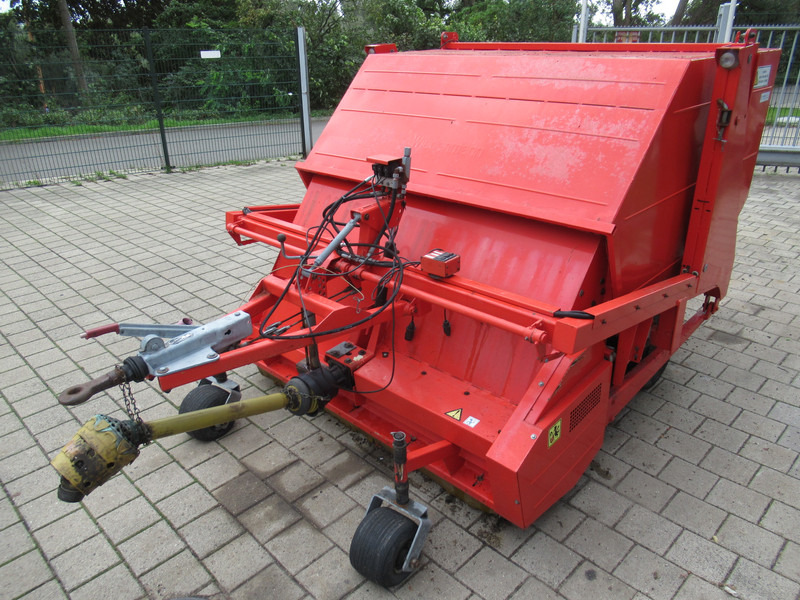 Wiedenmann Super 400 1.7M Klepelmaaier / Opvang / Verticuteer / Veeg - Градинарски ситнач за земја: слика 4 Wiedenmann Super 400 1.7M Klepelmaaier / Opvang / Verticuteer / Veeg - Градинарски ситнач за земја: слика 4