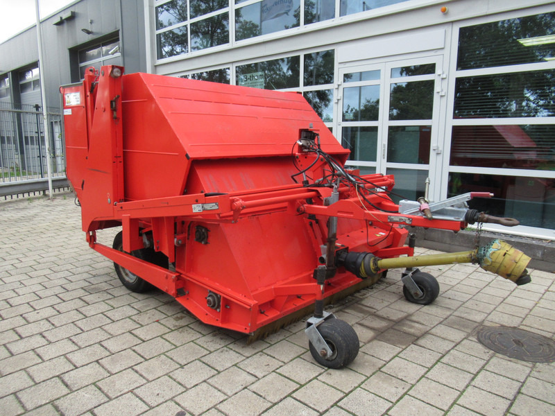 Wiedenmann Super 400 1.7M Klepelmaaier / Opvang / Verticuteer / Veeg - Градинарски ситнач за земја: слика 3 Wiedenmann Super 400 1.7M Klepelmaaier / Opvang / Verticuteer / Veeg - Градинарски ситнач за земја: слика 3