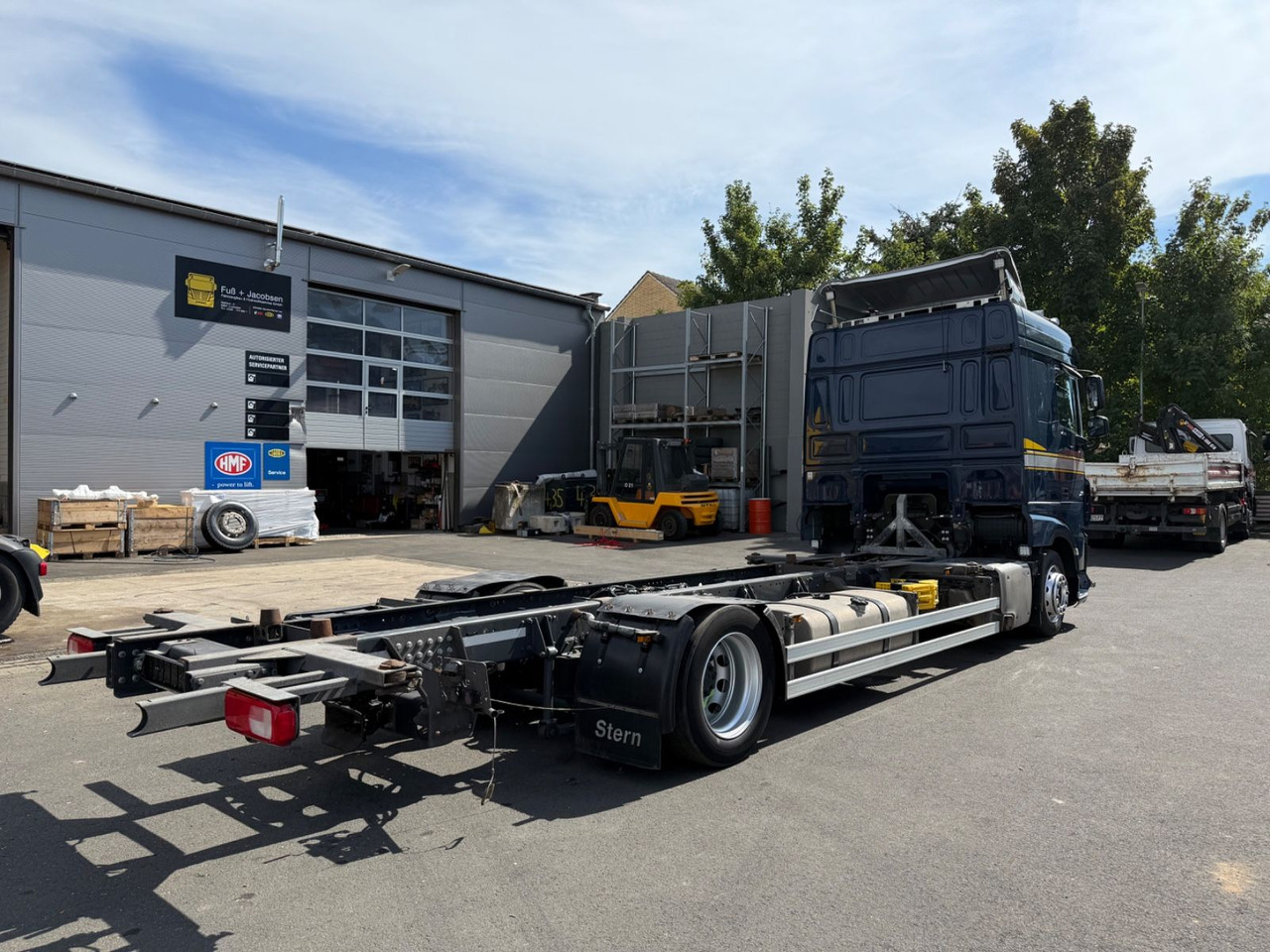 DAF XF430/Jumbo;Mega/Intarder/Standklima-Heizung/BDF - Транспортер на контејнер/ Камион со променливо тело: слика 5 DAF XF430/Jumbo;Mega/Intarder/Standklima-Heizung/BDF - Транспортер на контејнер/ Камион со променливо тело: слика 5