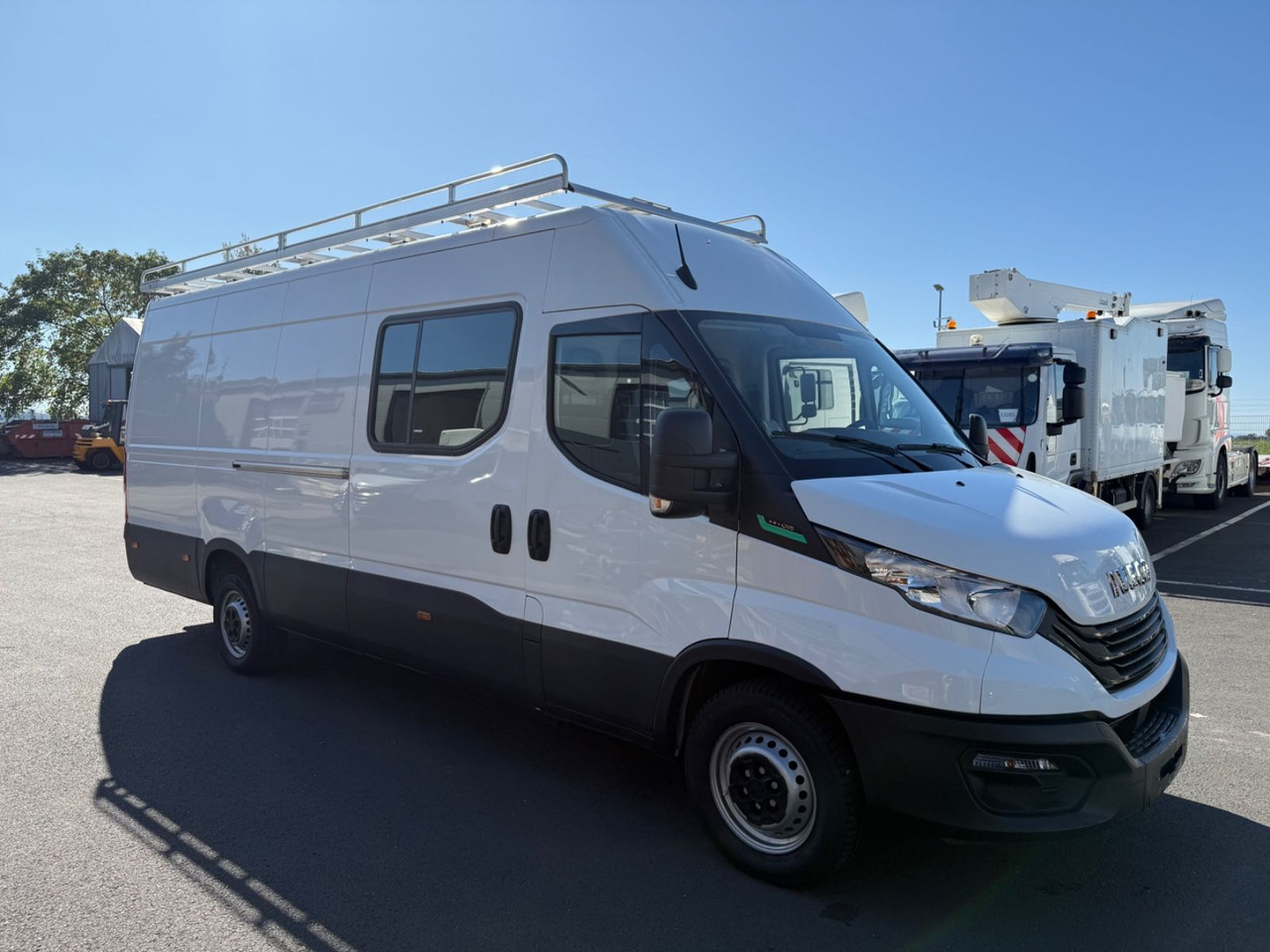 Iveco Daily 35S14 Maxi/CNG/2.700km!/Ahk/LIKE NEW! - Товарно комбе: слика 1 Iveco Daily 35S14 Maxi/CNG/2.700km!/Ahk/LIKE NEW! - Товарно комбе: слика 1