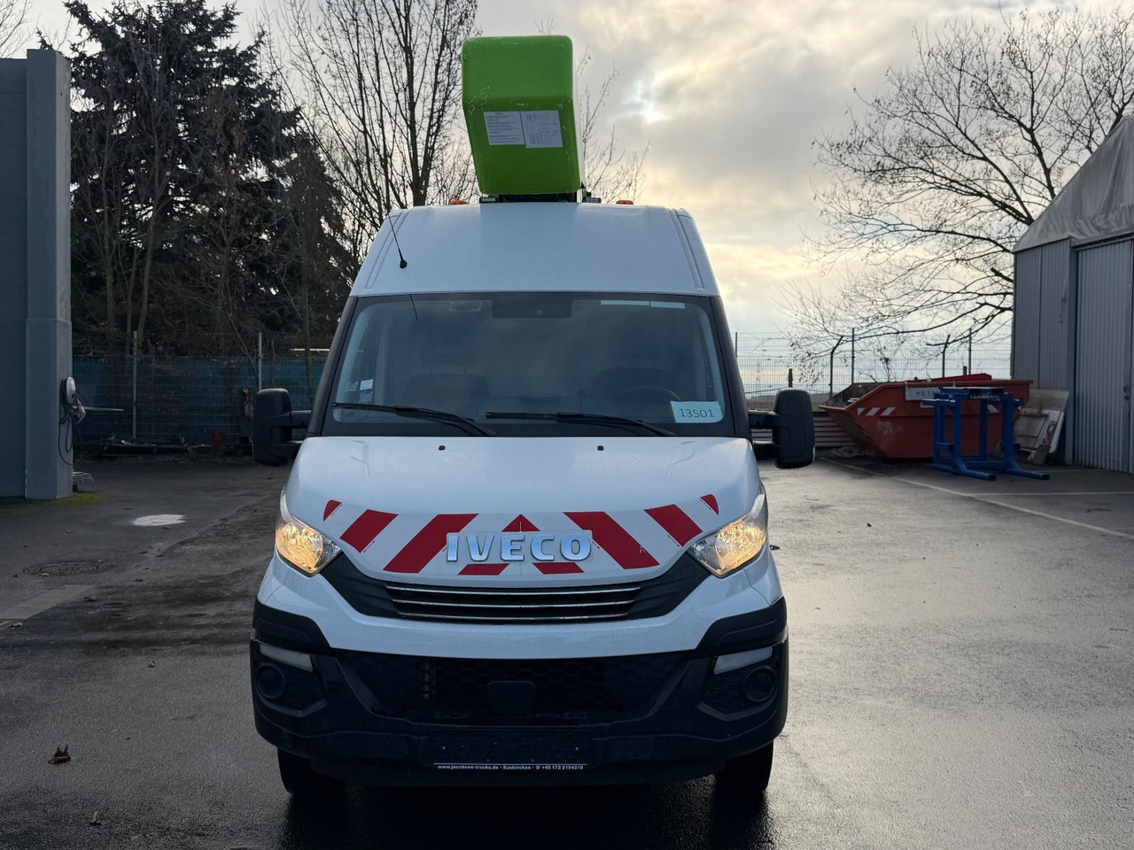 Iveco Daily 50C18 17,2m, 2-Punkt, 200Kg, TOP - Камион со подигачка кошница: слика 2 Iveco Daily 50C18 17,2m, 2-Punkt, 200Kg, TOP - Камион со подигачка кошница: слика 2