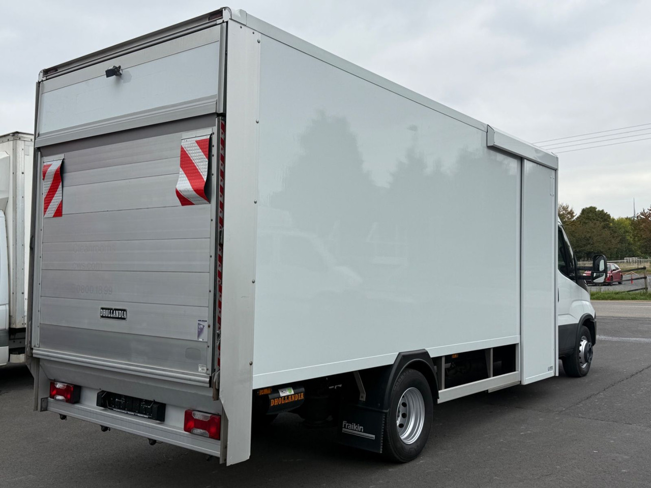 Iveco Daily 70C18 HiMatic / Luft/ Lbw./ Klima/ E6/ Top - Комбе фургон: слика 4 Iveco Daily 70C18 HiMatic / Luft/ Lbw./ Klima/ E6/ Top - Комбе фургон: слика 4