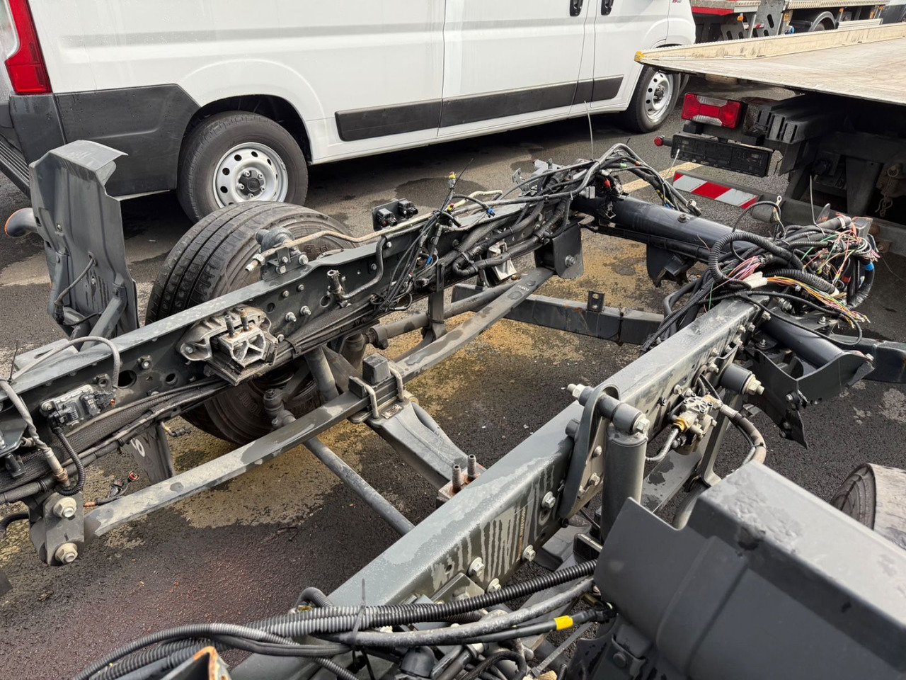 Iveco Eurocargo 110EL250 Unfallchassis - Автотранспортен камион: слика 3 Iveco Eurocargo 110EL250 Unfallchassis - Автотранспортен камион: слика 3