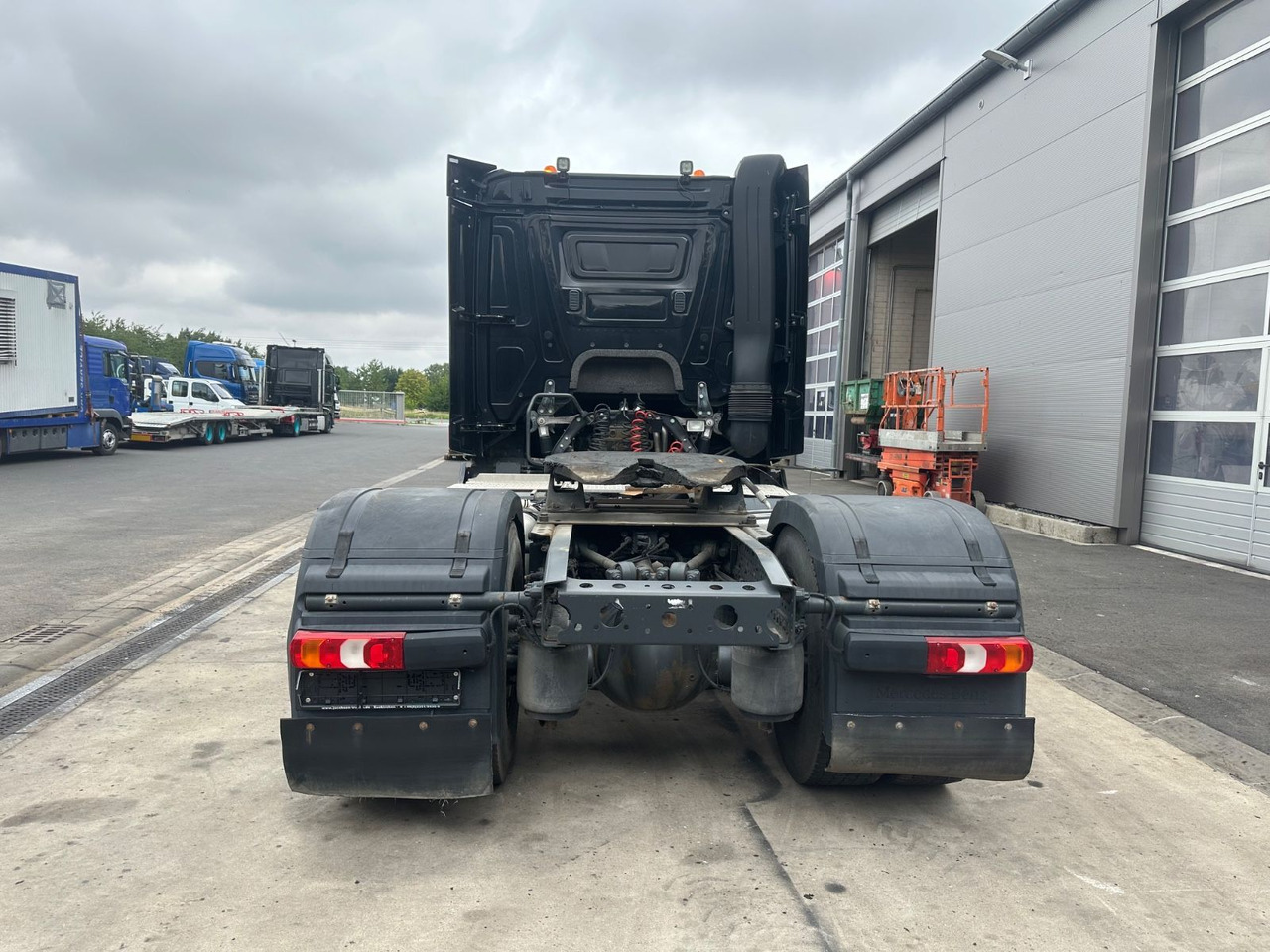 Mercedes-Benz Actros 4 1846/ Retarder/ Kipphydraulik/Top - Камион влекач: слика 4 Mercedes-Benz Actros 4 1846/ Retarder/ Kipphydraulik/Top - Камион влекач: слика 4