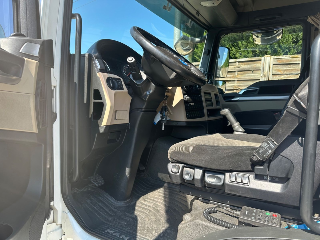 MAN 8.250 TGL*VDI2700*TOP*4-er Zug BFT Anhänger MAN 8.250 TGL*VDI2700*TOP*4x L1H1 - Автотранспортен камион, Комбе: слика 5 MAN 8.250 TGL*VDI2700*TOP*4-er Zug BFT Anhänger MAN 8.250 TGL*VDI2700*TOP*4x L1H1 - Автотранспортен камион, Комбе: слика 5