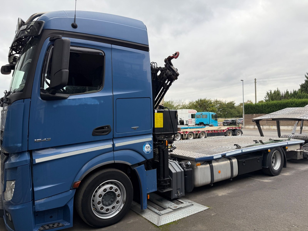 Mercedes-Benz Actros 1843 FVG 5-Zug / VDI 2700 / Kran MKG - Автотранспортен камион: слика 2 Mercedes-Benz Actros 1843 FVG 5-Zug / VDI 2700 / Kran MKG - Автотранспортен камион: слика 2