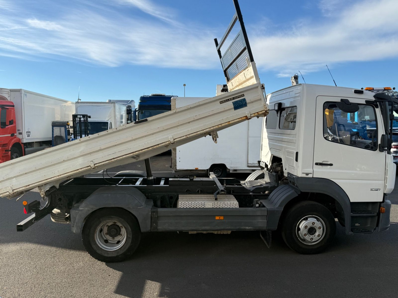 Mercedes-Benz Atego 3 4x2 1021 Meiller, Ahk, Klima, Tüv neu - Кипер: слика 4 Mercedes-Benz Atego 3 4x2 1021 Meiller, Ahk, Klima, Tüv neu - Кипер: слика 4