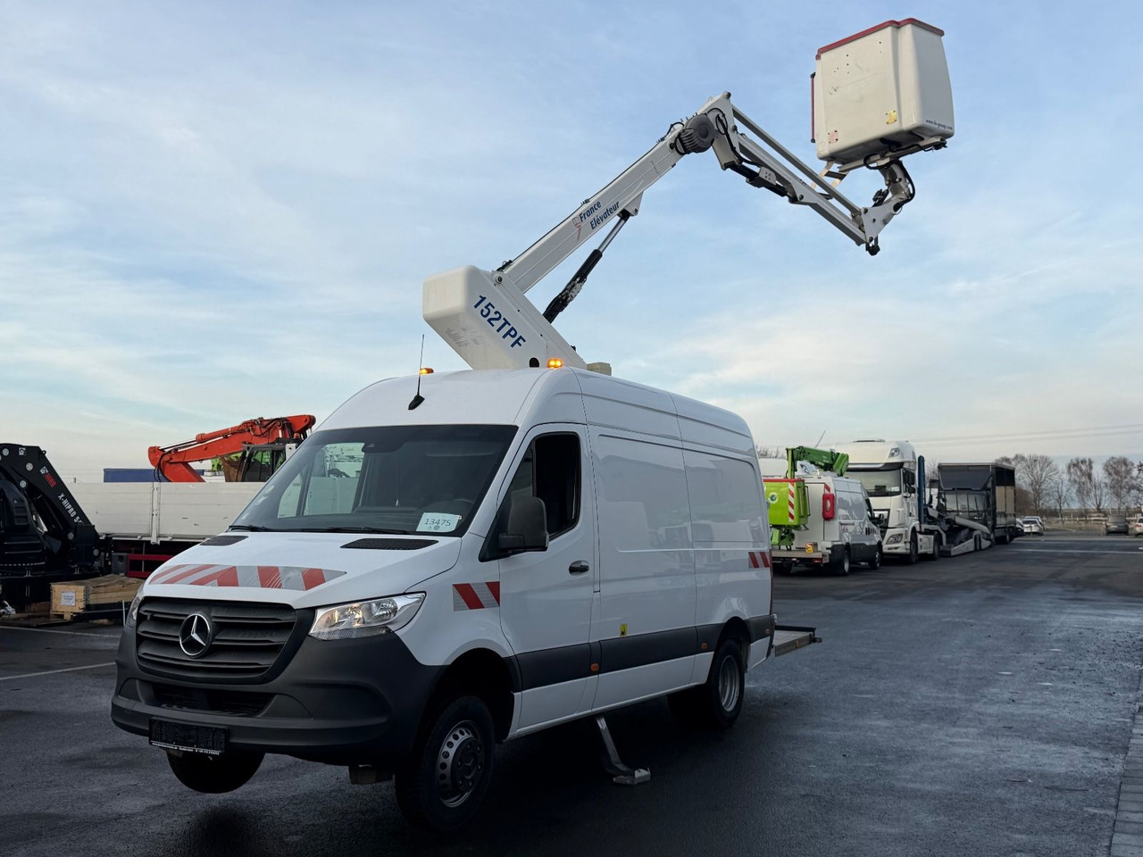 Mercedes-Benz Sprinter 516 CDI 15m/2-Punkt/Tüv neu/265kg - Камион со подигачка кошница: слика 3 Mercedes-Benz Sprinter 516 CDI 15m/2-Punkt/Tüv neu/265kg - Камион со подигачка кошница: слика 3