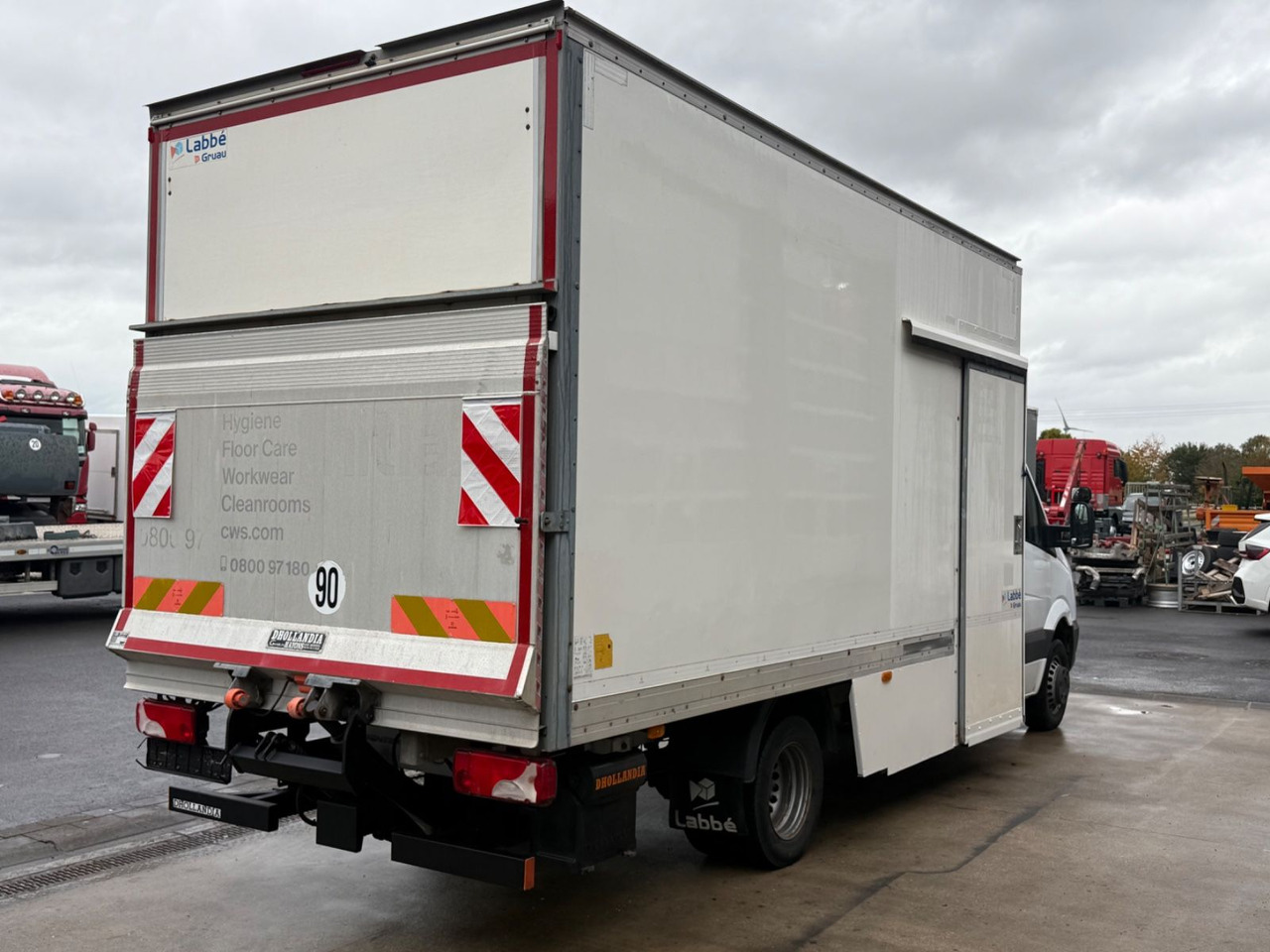 Mercedes-Benz Sprinter II 516 Cdi Koffer / Lbw. / Automatik - Комбе фургон: слика 5 Mercedes-Benz Sprinter II 516 Cdi Koffer / Lbw. / Automatik - Комбе фургон: слика 5