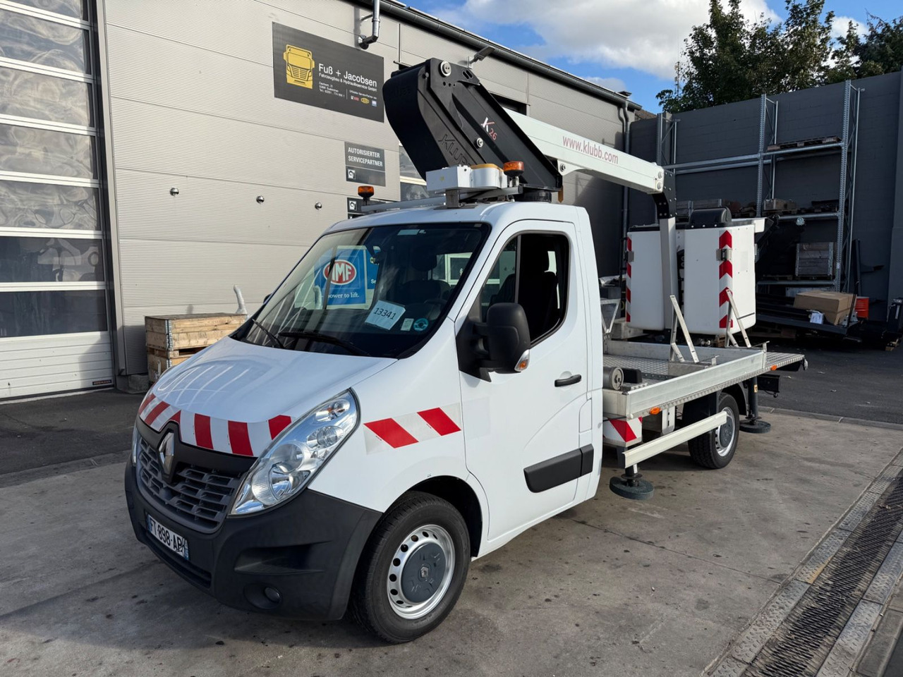 Renault Master III Steiger/11,2m/3,5t/Klubb K26/AHK - Камион со подигачка кошница: слика 1 Renault Master III Steiger/11,2m/3,5t/Klubb K26/AHK - Камион со подигачка кошница: слика 1