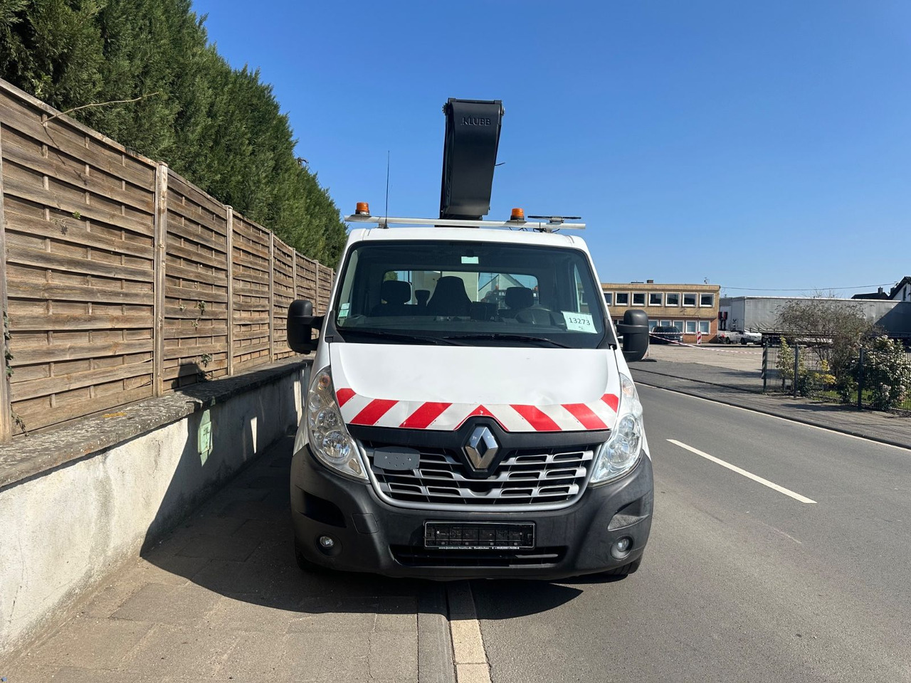 Renault Master Renault Master - Камион со подигачка кошница, Комбе: слика 2 Renault Master Renault Master - Камион со подигачка кошница, Комбе: слика 2