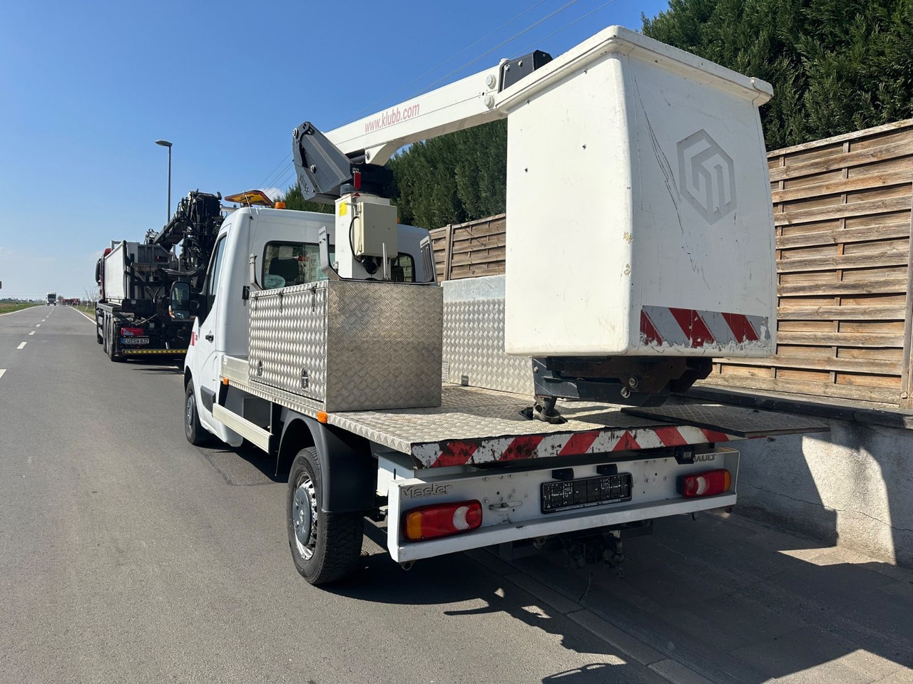 Renault Master Renault Master - Камион со подигачка кошница, Комбе: слика 5 Renault Master Renault Master - Камион со подигачка кошница, Комбе: слика 5