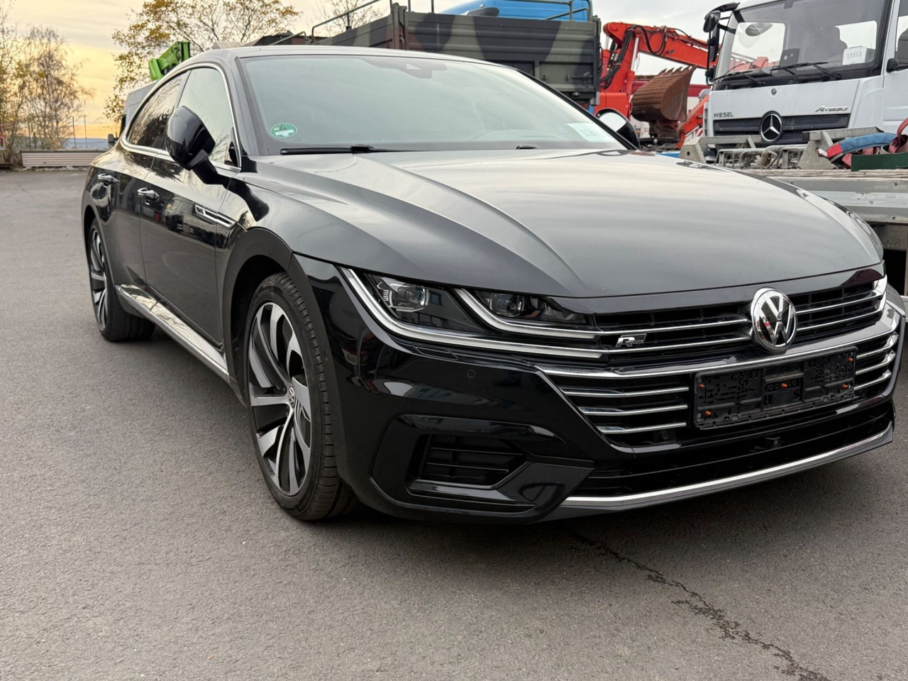 Volkswagen Arteon R-Line 4Motion Head-Up, Dynaudio, Ahk - Седан: слика 1 Volkswagen Arteon R-Line 4Motion Head-Up, Dynaudio, Ahk - Седан: слика 1