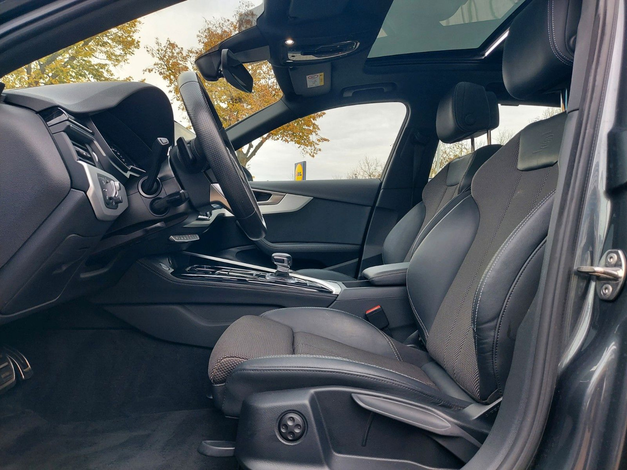 Караван Audi A4 Avant 50 TDI Quattro S-Line Pano ACC Radar: слика 33 Караван Audi A4 Avant 50 TDI Quattro S-Line Pano ACC Radar: слика 33