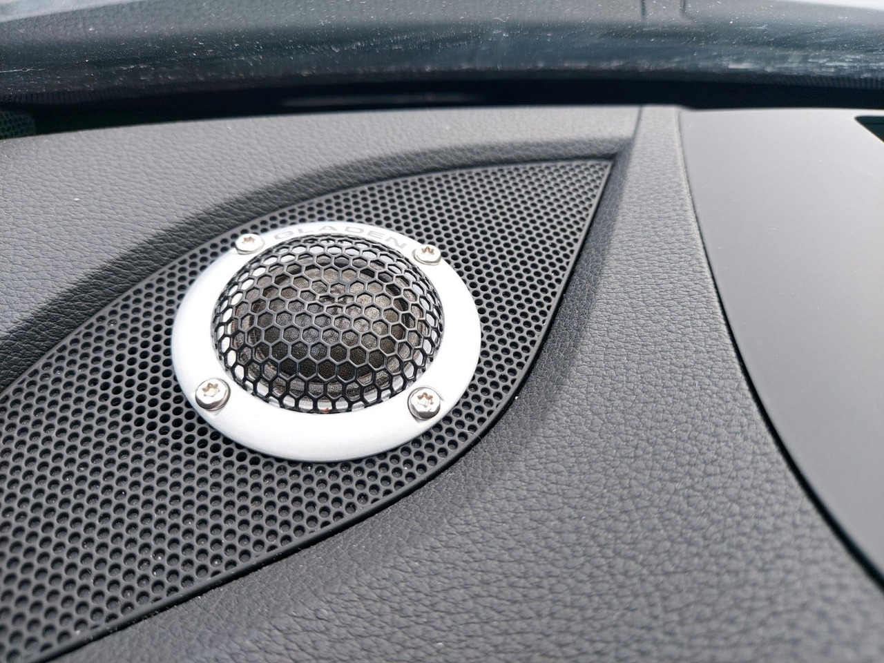 Караван Audi A4 Avant 50 TDI Quattro S-Line Pano ACC Radar: слика 16 Караван Audi A4 Avant 50 TDI Quattro S-Line Pano ACC Radar: слика 16