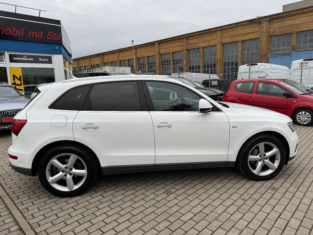 Audi Q5 2.0 TDI CLEAN DIESEL S -LINE XENON LED ACC - SUV: слика 5 Audi Q5 2.0 TDI CLEAN DIESEL S -LINE XENON LED ACC - SUV: слика 5