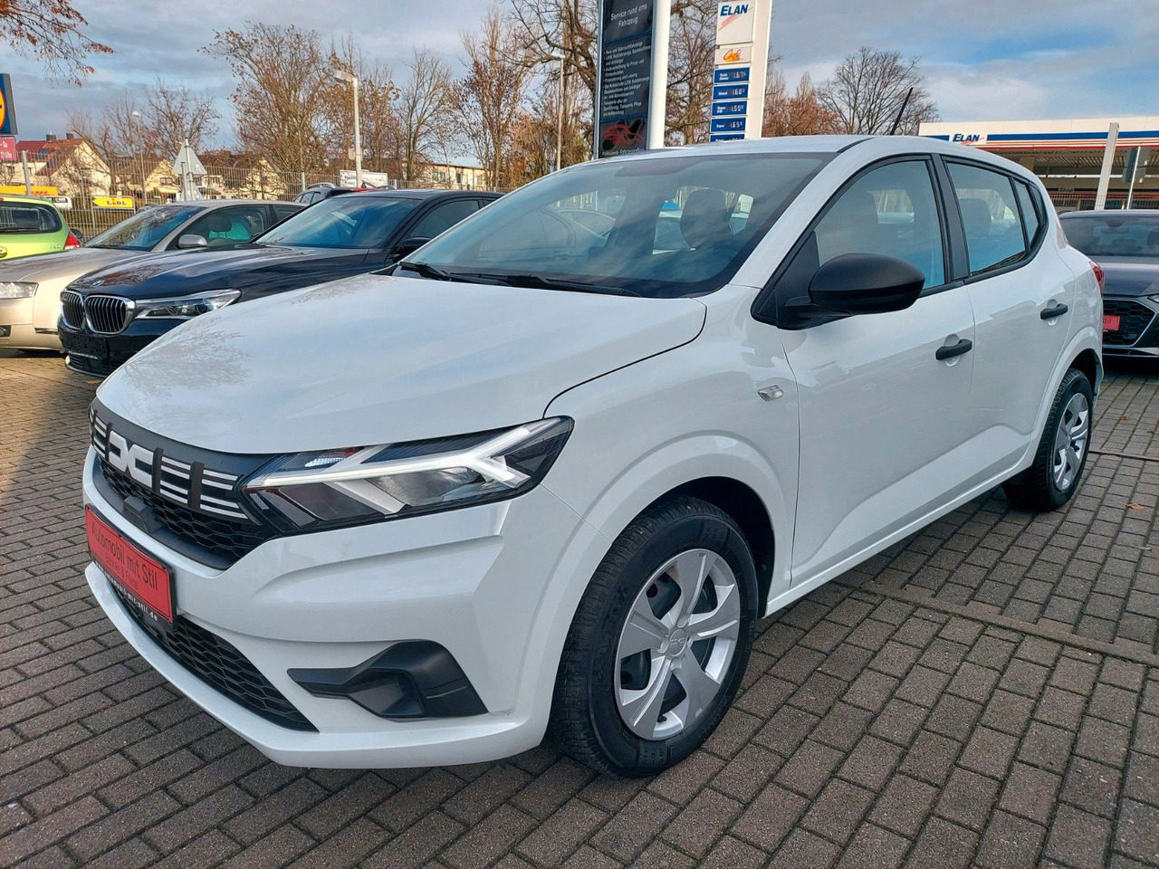 Dacia Sandero III Essential Klima DAB M+S Android PDC - Седан: слика 3 Dacia Sandero III Essential Klima DAB M+S Android PDC - Седан: слика 3