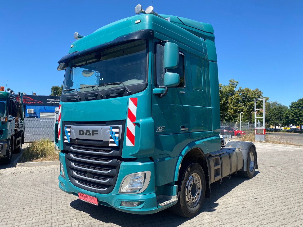 DAF XF 440 EURO 6 KIPPHYDRAULIK ALUFELGEN - Камион влекач: слика 1 DAF XF 440 EURO 6 KIPPHYDRAULIK ALUFELGEN - Камион влекач: слика 1
